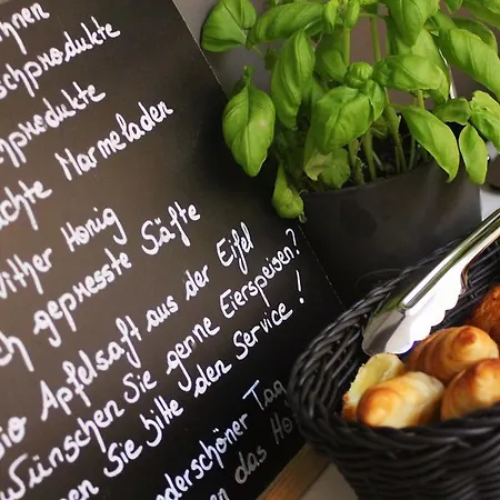 Ξενοδοχείο Gourmet Zur Post St. Vith